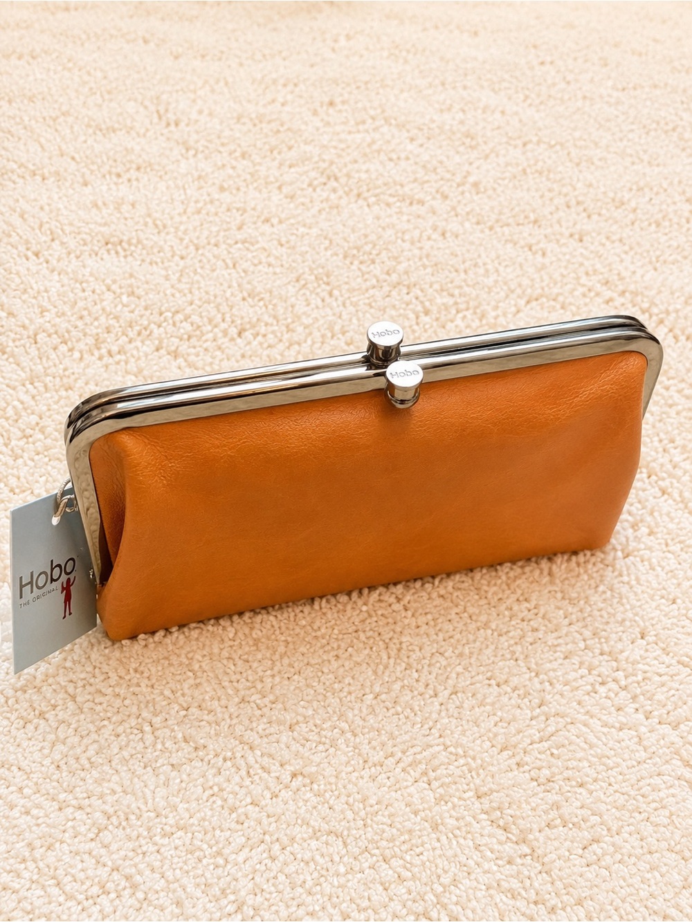 Hobo Amber Leather Kiss-Lock Wallet Clutch